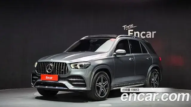 Mercedes-Benz GLE-Class 2021 — Фото 1/20