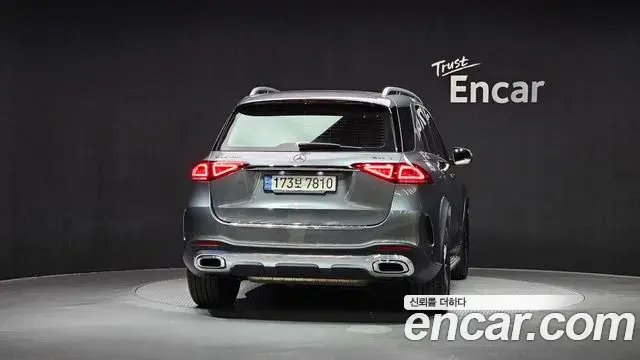Mercedes-Benz GLE-Class 2021 — Фото 4/20