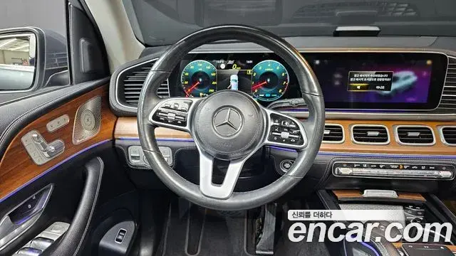 Mercedes-Benz GLE-Class 2021 — Фото 13/20