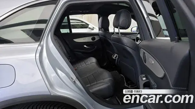 Mercedes-Benz GLC-Class 2022 — Фото 12/20