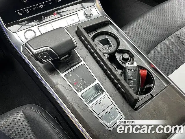 Audi A6 2020 — Şəkil 17/20