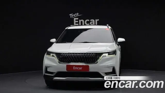 Kia Carnival 2021 — Фото 3/20