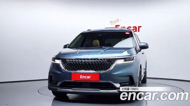 Kia Carnival 2022 — Фото 3/20