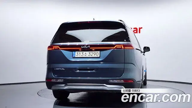 Kia Carnival 2022 — Фото 4/20