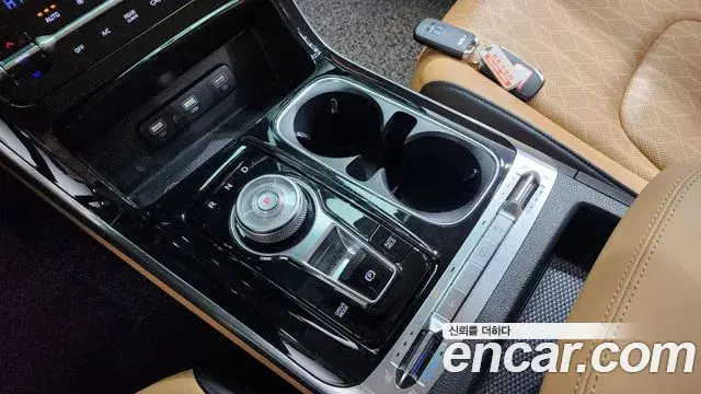 Kia Carnival 2022 — Фото 9/20