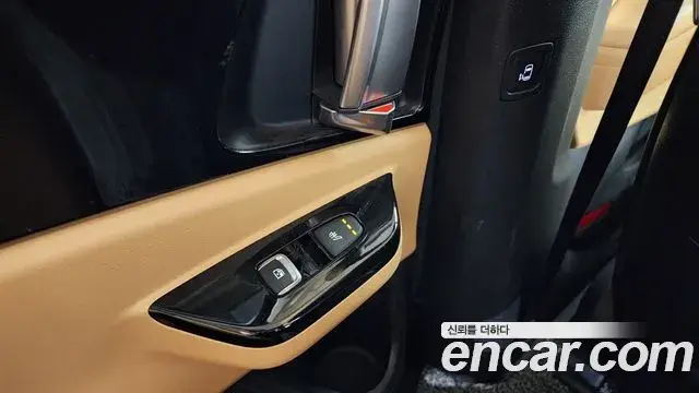 Kia Carnival 2022 — Фото 18/20