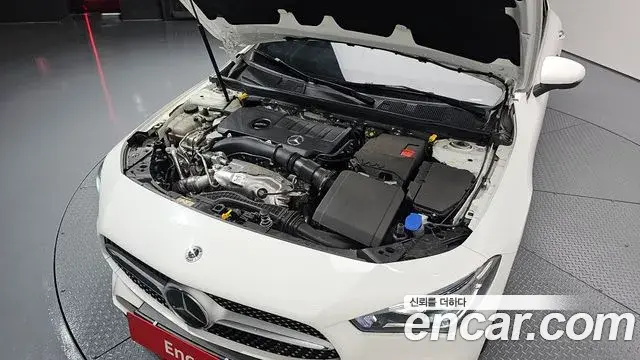 Mercedes-Benz CLA-Class 2022 — Şəkil 15/20