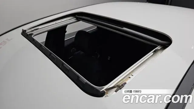 Mercedes-Benz E-Class 2020 — Photo 12/20