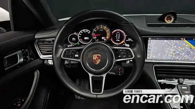 Porsche Panamera 2020 — Şəkil 7/20
