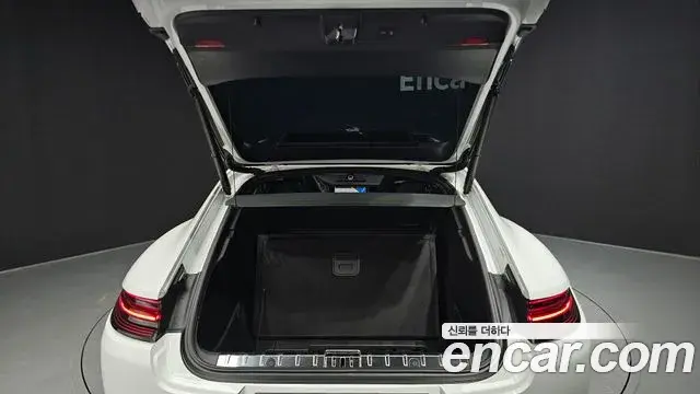 Porsche Panamera 2020 — Şəkil 10/20