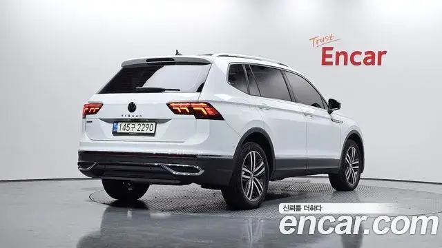 Volkswagen Tiguan Allspace 2022 — Photo 15/20