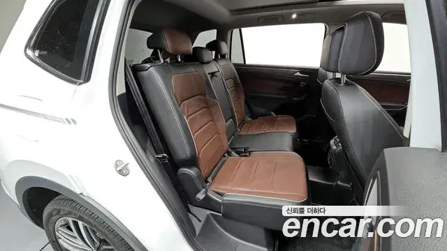Volkswagen Tiguan Allspace 2022 — Photo 3/20
