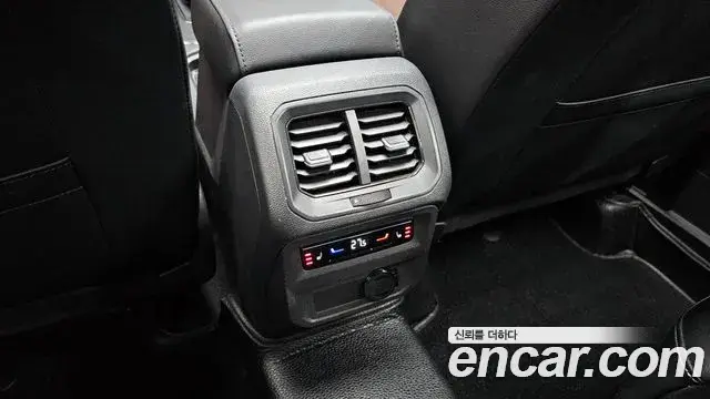 Volkswagen Tiguan Allspace 2022 — Photo 8/20