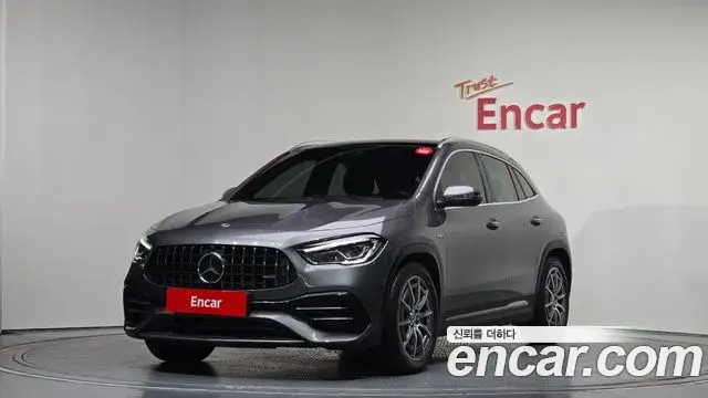Mercedes-Benz GLA-Class 2021 — Фото 9/20