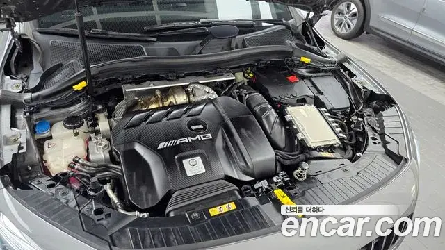 Mercedes-Benz GLA-Class 2021 — Фото 5/20