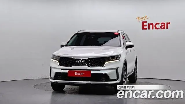 Kia Sorento 2023 — Şəkil 19/20
