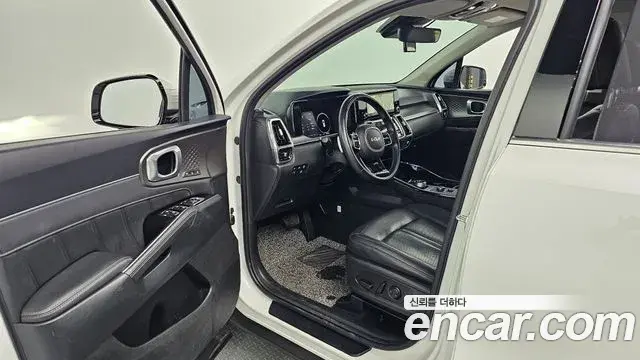 Kia Sorento 2023 — Şəkil 17/20