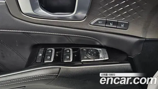 Kia Sorento 2023 — Şəkil 15/20