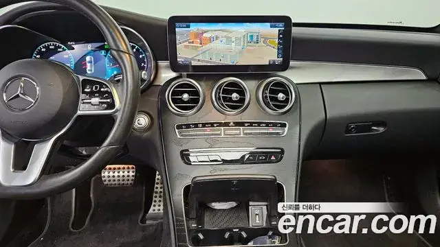 Mercedes-Benz C-Class 2021 — Фото 19/20