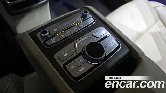 Kia The K9 2018 — ფოტო 2/20