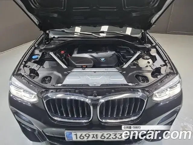 BMW X3 2021 — Photo 8/20