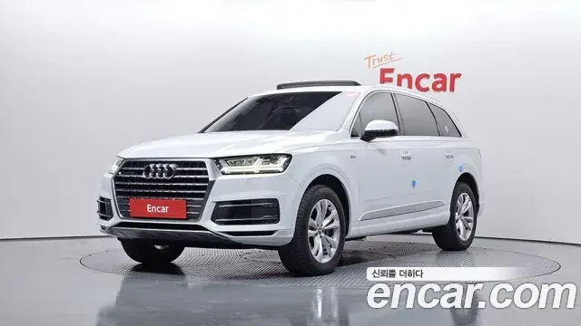 Audi Q7 2019 — ფოტო 12/20