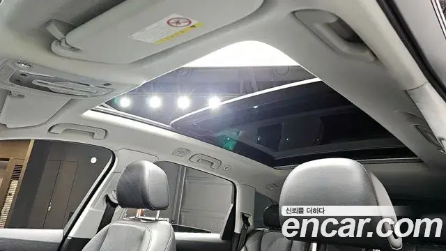 Audi Q7 2019 — ფოტო 15/20