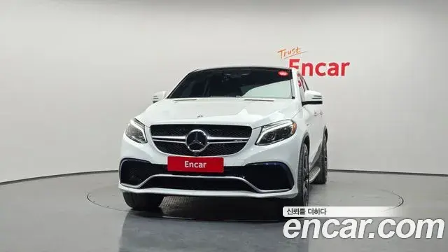 Mercedes-Benz GLE-Class 2019 — Фото 3/20