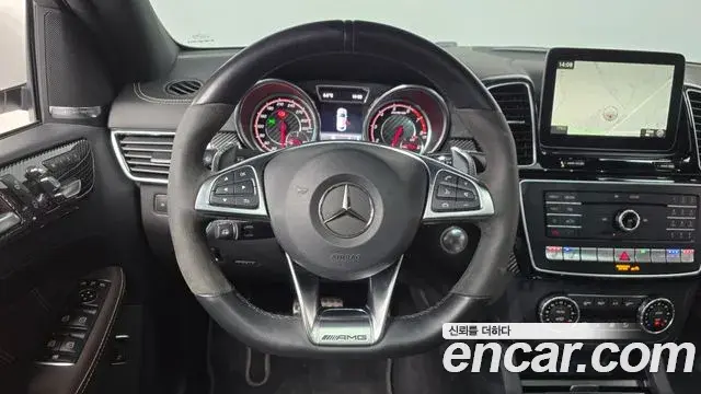 Mercedes-Benz GLE-Class 2019 — Фото 13/20