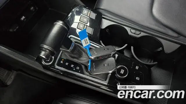 Kia Sportage 2022 — Şəkil 19/20