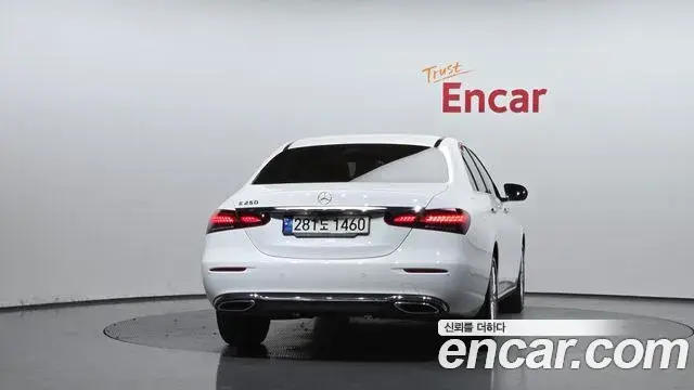 Mercedes-Benz E-Class 2021 — Фото 4/20