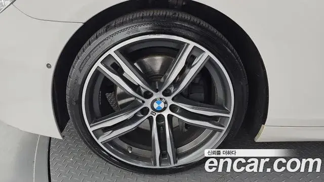 BMW 6 Series 2018 — Photo 13/19