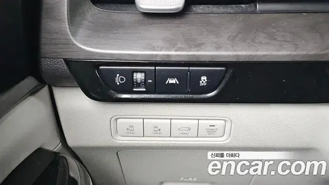 Kia Carnival 2020 — Фото 17/20