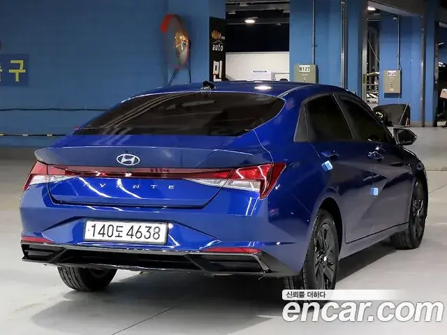 Hyundai The New Avante Hybrid 2022 — ფოტო 19/20
