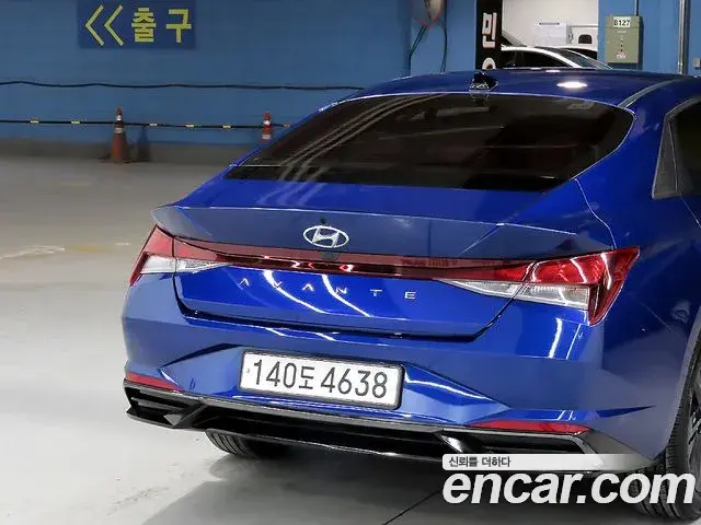 Hyundai The New Avante Hybrid 2022 — ფოტო 8/20