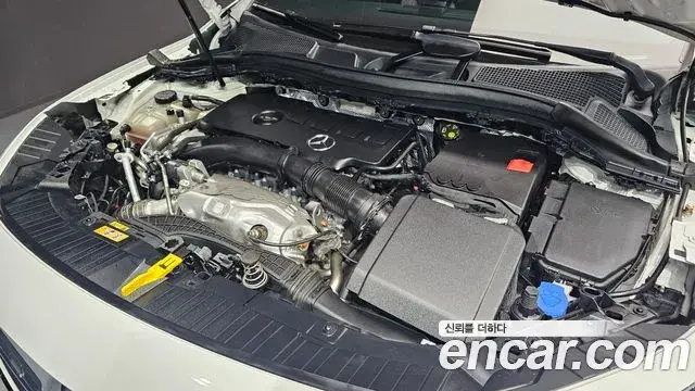 Mercedes-Benz GLA-Class 2022 — ფოტო 17/20