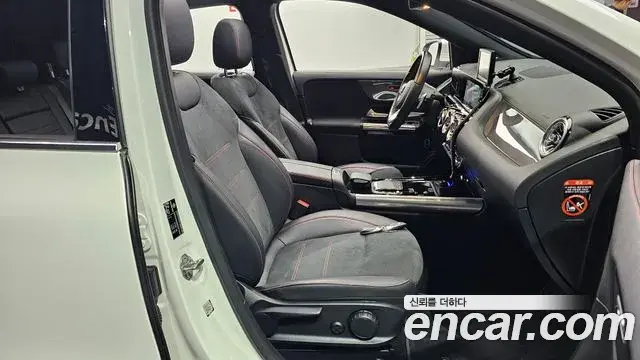 Mercedes-Benz GLA-Class 2022 — ფოტო 20/20