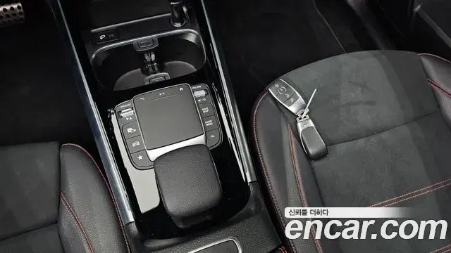Mercedes-Benz GLA-Class 2022 — ფოტო 5/20