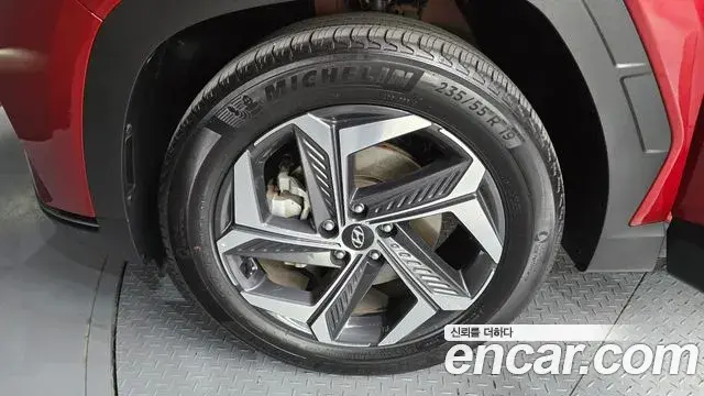Hyundai Tucson Hybrid 2022 — ფოტო 18/20