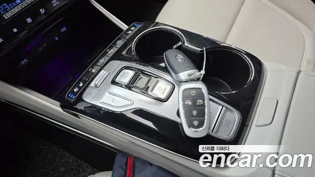 Hyundai Tucson Hybrid 2022 — ფოტო 19/20