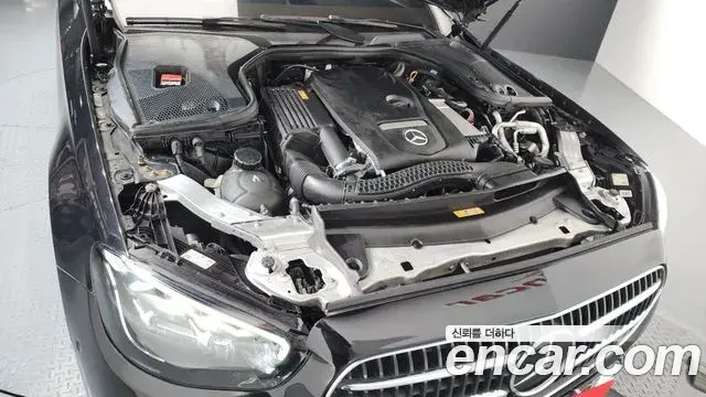 Mercedes-Benz E-Class 2020 — Фото 6/20