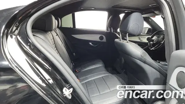 Mercedes-Benz E-Class 2020 — Фото 12/20