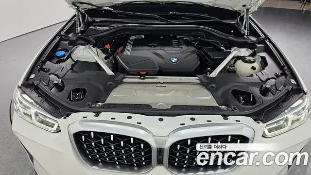 BMW X4 2025 — ფოტო 17/20