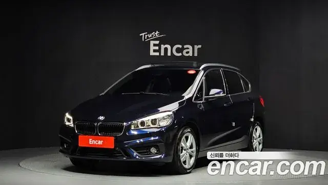 BMW 2 Series Active Tourer 2018 — Şəkil 19/20
