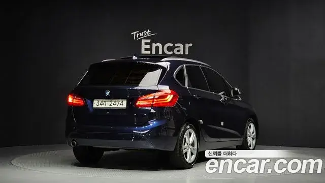BMW 2 Series Active Tourer 2018 — Şəkil 14/20