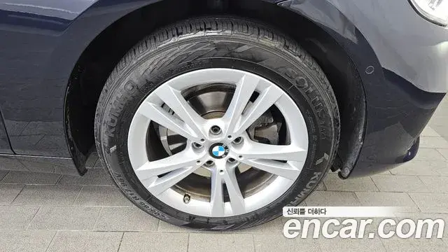 BMW 2 Series Active Tourer 2018 — Şəkil 12/20