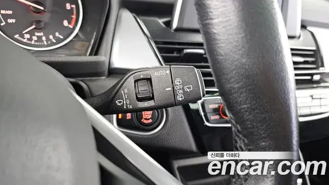 BMW 2 Series Active Tourer 2018 — Şəkil 16/20