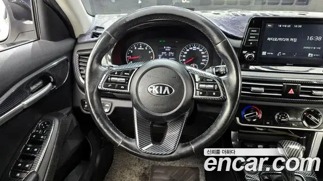Kia Seltos 2019 — ფოტო 10/20