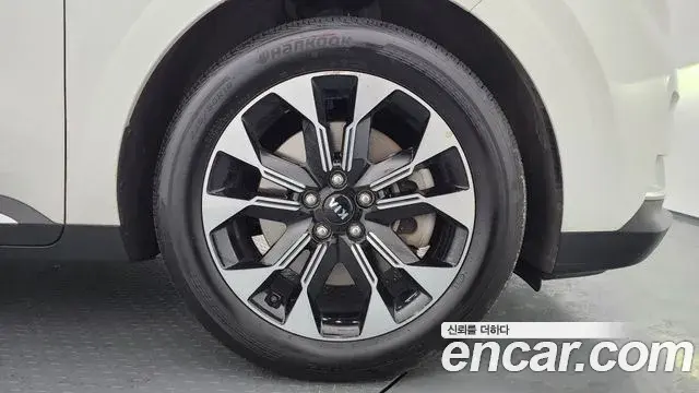 Kia Carnival 2021 — Photo 6/20