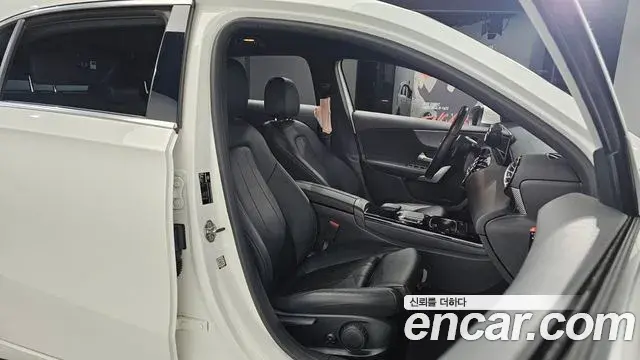 Mercedes-Benz A-Class 2021 — Photo 7/20